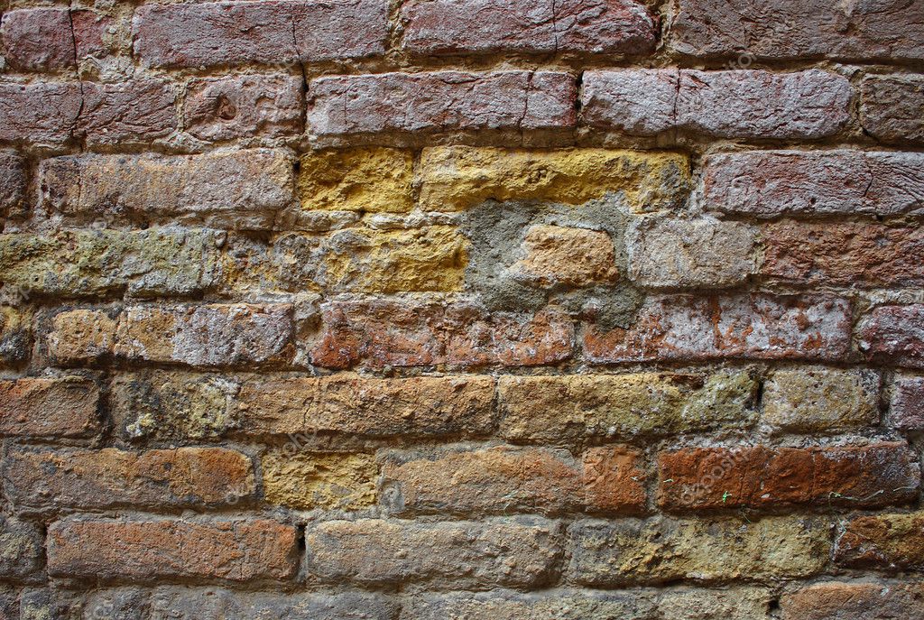 Venice Masonry Under Crumbling Plaster — Stock Photo © Oroch2 4680609