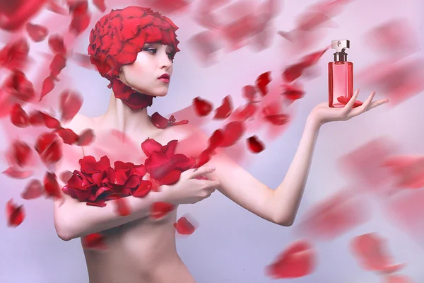 Beautiful Girl Rose Petals — Stock Photo, Image