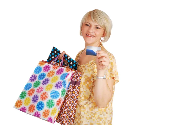 Γυναίκα με πιστωτική κάρτα και τσάντες για ψώνια — Φωτογραφία Αρχείου