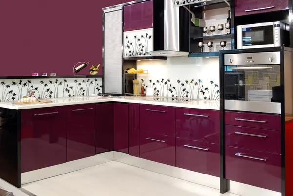 紫色厨房 — 图库照片