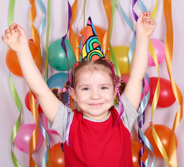 Gelukkig weinig meisje verjaardagspartij — Stockfoto