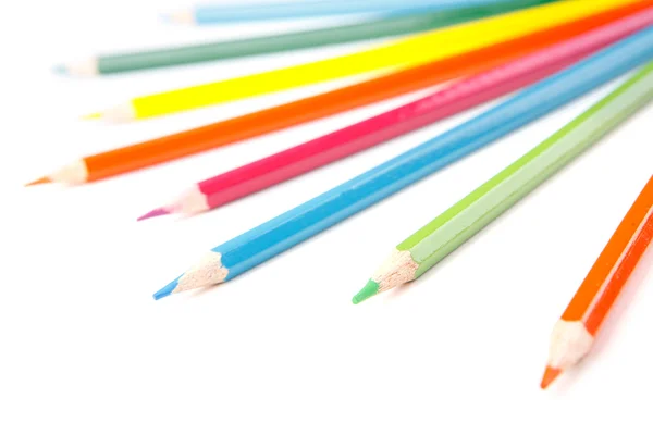 Crayones sobre fondo blanco — Foto de Stock