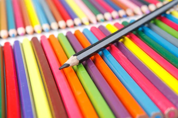 Crayons em fundo branco — Fotografia de Stock