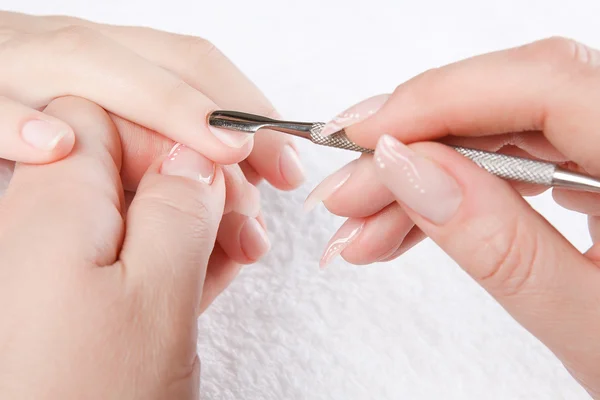 Mooie handen doen manicure — Stockfoto