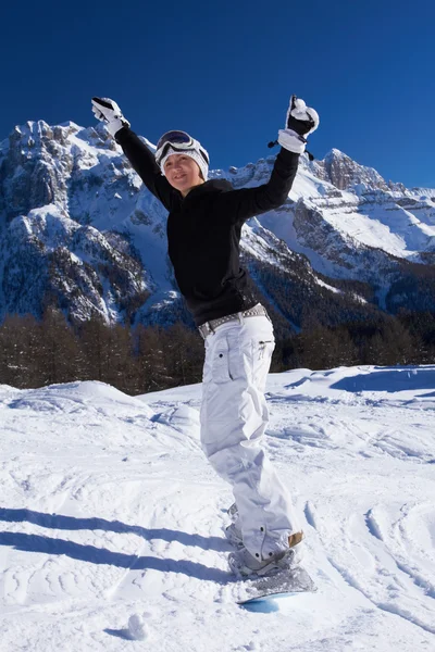 Menina Bonita Snowboard Com Ambas Mãos Levantadas — Fotografia de Stock