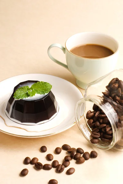 Koffie, koffie pudding en koffie bonen — Stockfoto