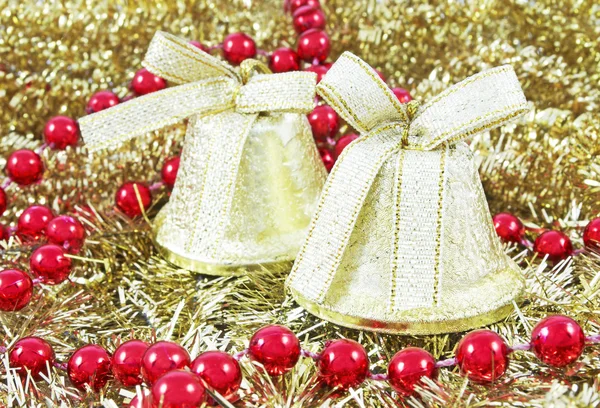 Золотые рождественские колокола — стоковое фото