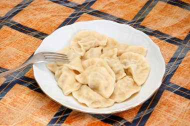 bir tabakta et köfte