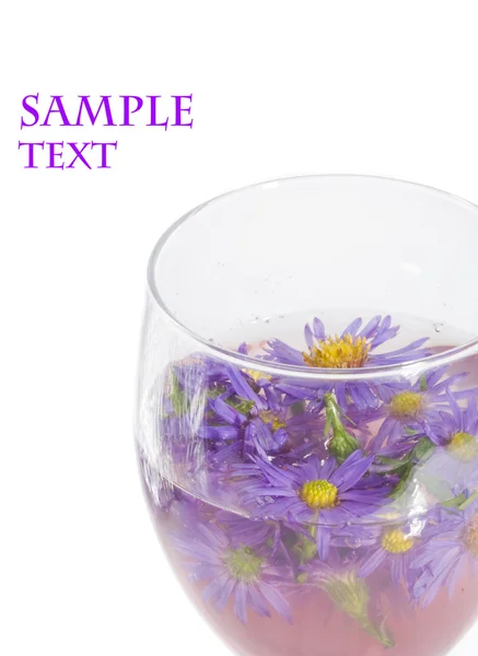 Çiçek kokteyl cam — Stok fotoğraf