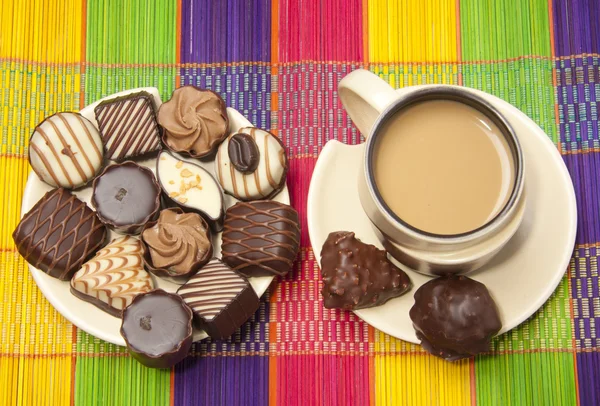 Káva a sladkosti. — Stock fotografie