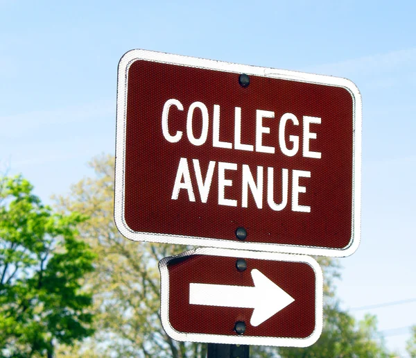 Üniversite Caddesi işareti — Stok fotoğraf