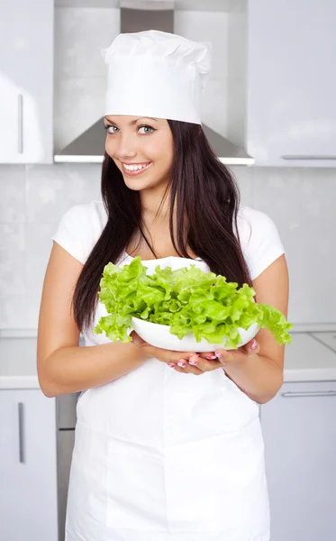 Salata yemek — Stok fotoğraf