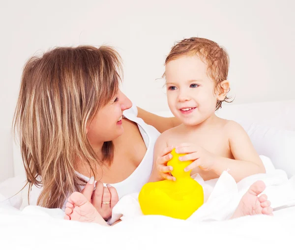 Mother and her baby — Stock Photo, Image