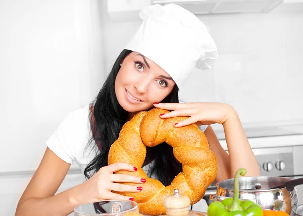 Kochen mit Brot — Stockfoto