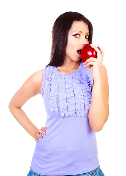 Schöne Junge Brünette Frau Isst Einen Großen Roten Apfel — Stockfoto