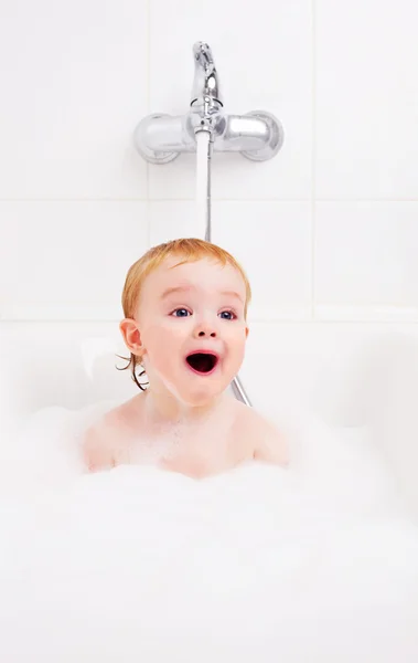 赤ちゃんのお風呂 — ストック写真