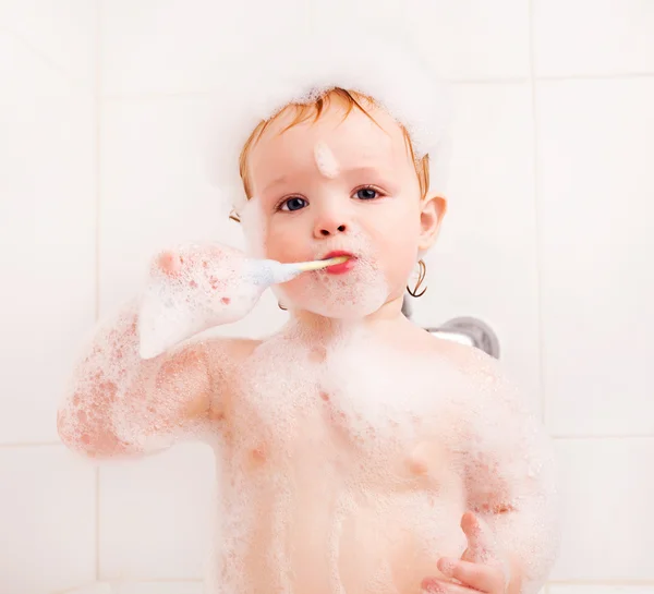 Dziecko mycia zębów — Zdjęcie stockowe