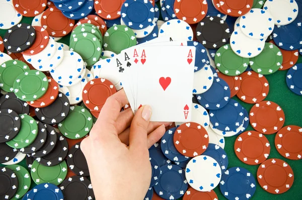 赌博筹码和赌博卡 — 图库照片