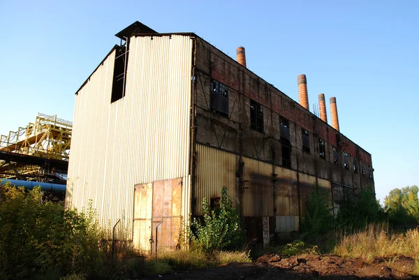Εργοστάσιο καμινάδα — Φωτογραφία Αρχείου