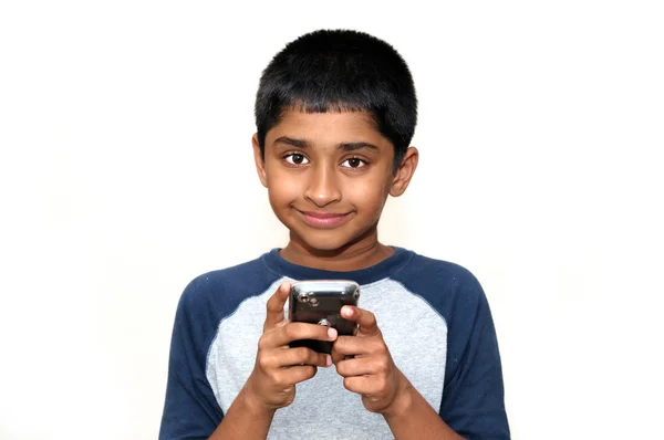 Niño Indio Guapo Jugando Con Teléfono Celular Teh —  Fotos de Stock