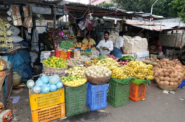 Sprzedawca owoców — Zdjęcie stockowe