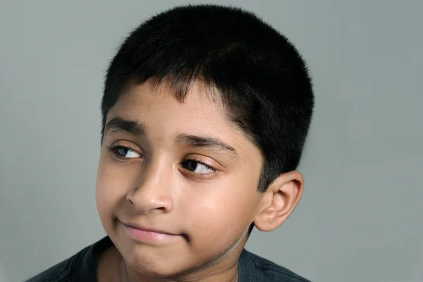 あなたの素敵な笑顔ハンサムのインドの子供 — ストック写真
