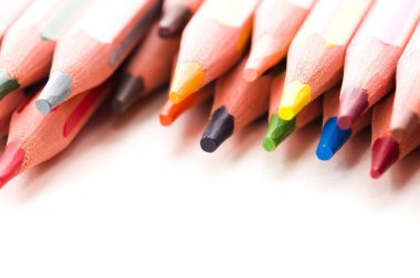 renkli kalemler topluluğu
