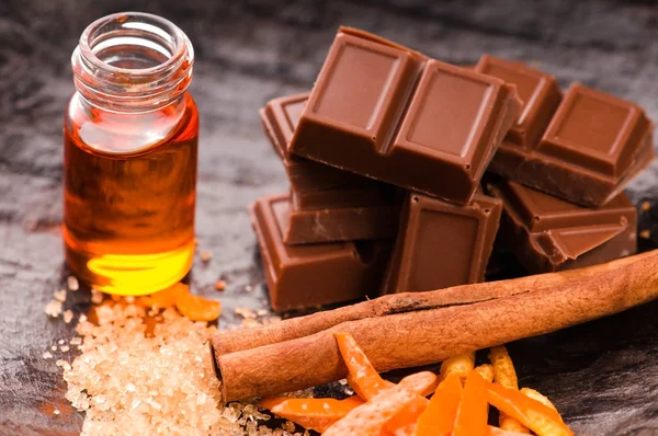 Schokolade mit Orange und Zimt — Stockfoto