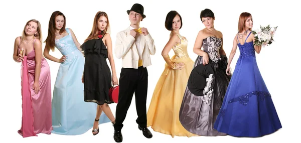 Klasik giysiler içindeki genç bayanlar baylar — Stok fotoğraf
