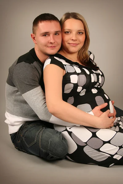 Mooie Jonge Paar Wachten Baby — Stockfoto