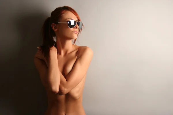 Sexy Jonge Vrouw Donker — Stockfoto