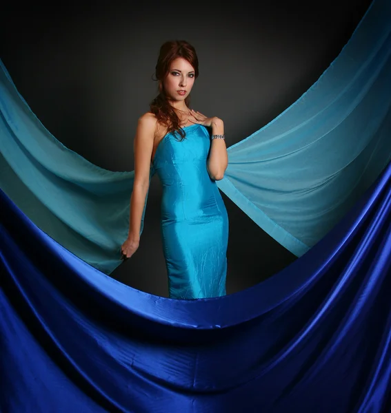 Donna su blu — Foto Stock