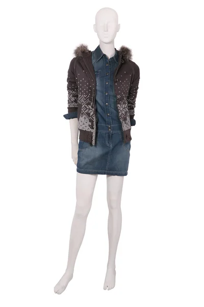 Etalagepop gekleed in jeans jurk — Stockfoto