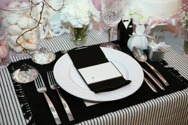 Luxuriöses Abendessen Schwarz Weiß Mit Namensschild Auf Dem Teller — Stockfoto