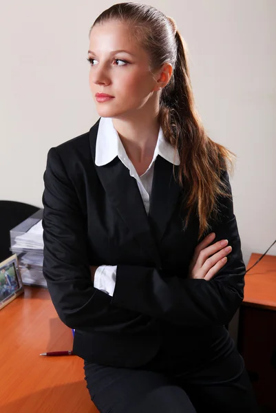 Joven Liderazgo Atractiva Mujer Negocios Oficina — Foto de Stock