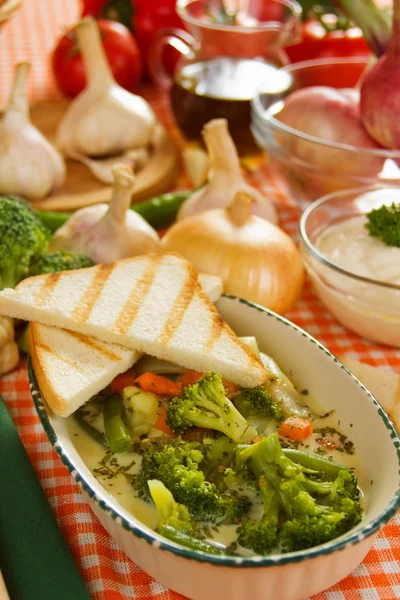 Sopa de brócoli cremoso —  Fotos de Stock