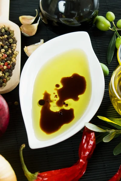 Olivový olej a balsamico — Stock fotografie