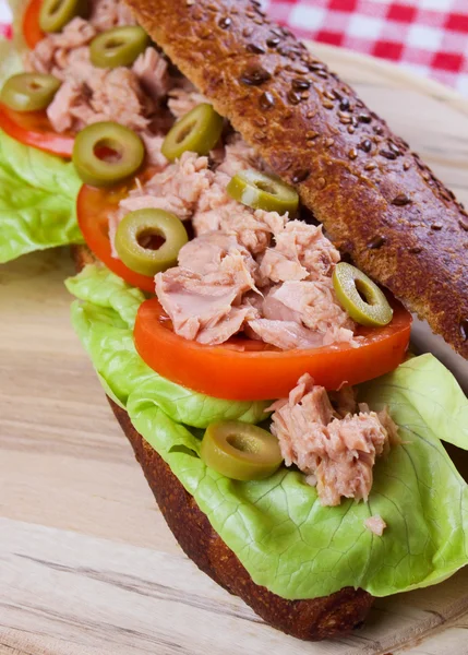 Thunfisch-Sandwich — Stockfoto