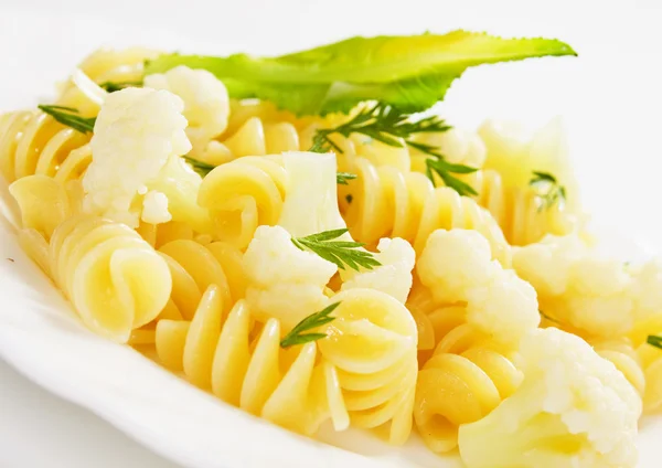 Italiaanse pasta met bloemkool — Stockfoto