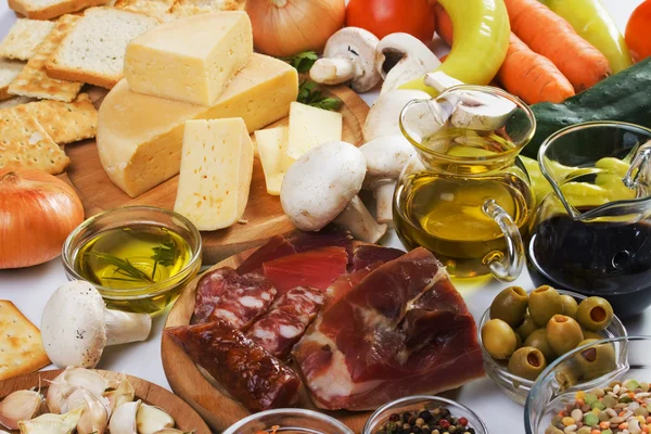 Traditionele voedingsmiddelen en nieuwe voedselingrediënten — Stockfoto