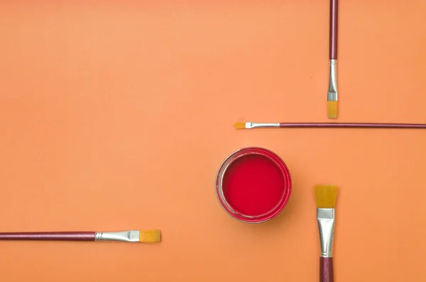 Kleurrijke paintsin tin — Stockfoto