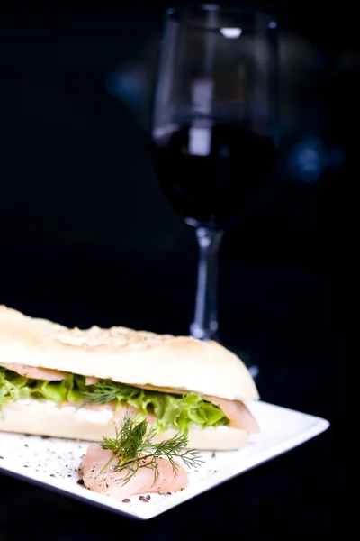 Sandwich de salmón — Foto de Stock