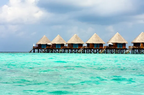 Maldives. Villa sur pilotis sur eau — Photo