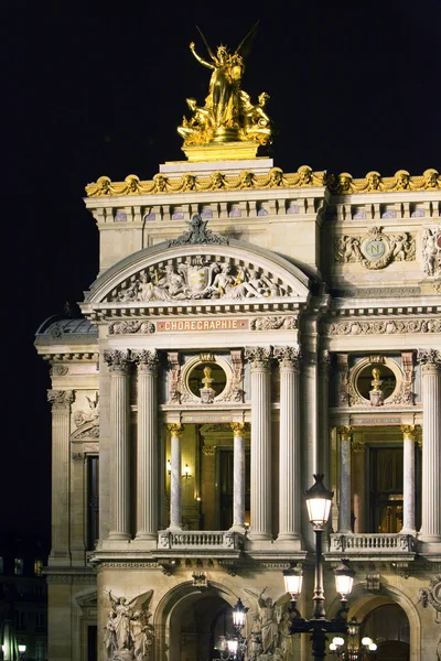 Paryż. budynek Opery grand na zachód słońca — Zdjęcie stockowe