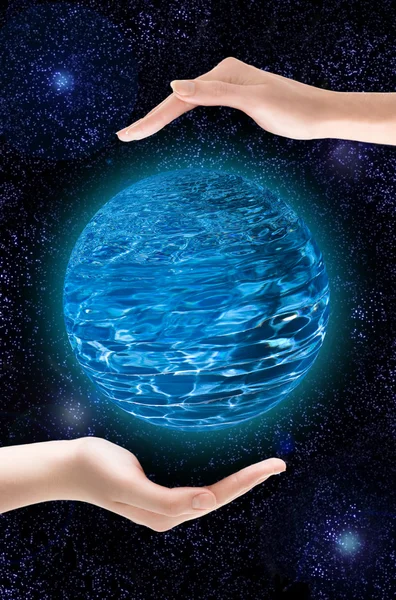 Duas mãos seguram cuidadosamente um planeta azul contra o Universo — Fotografia de Stock