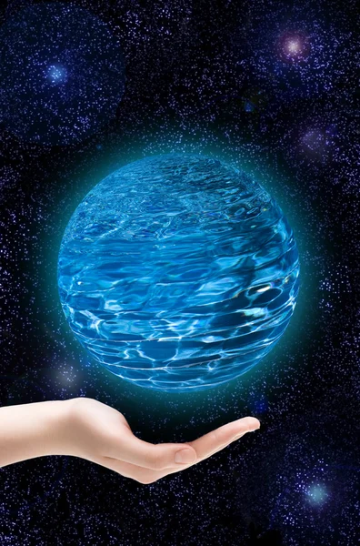 A mão da pessoa apoia um planeta no Universo — Fotografia de Stock