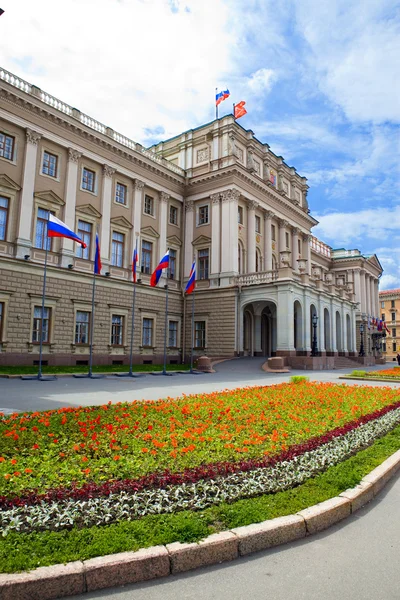 A Rússia. São Petersburgo. Um edifício da Assembleia Legislativa — Fotografia de Stock