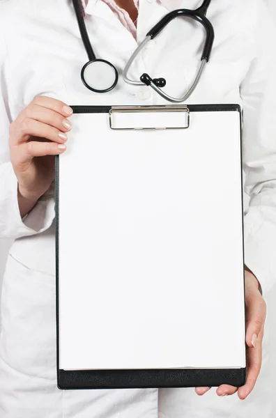 Closeup Female Medical Doctor Holding Blank Clipboard — Stock Photo, Image