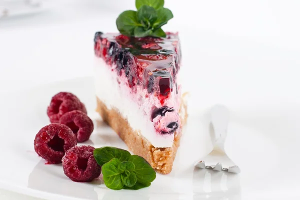 Fruit Cheesecake Mint Raspberries Garnish — Stock Photo, Image
