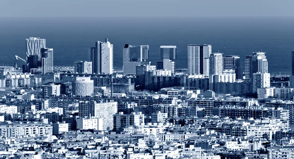 Modern épület Barcelona, kék tónusú — Stock Fotó